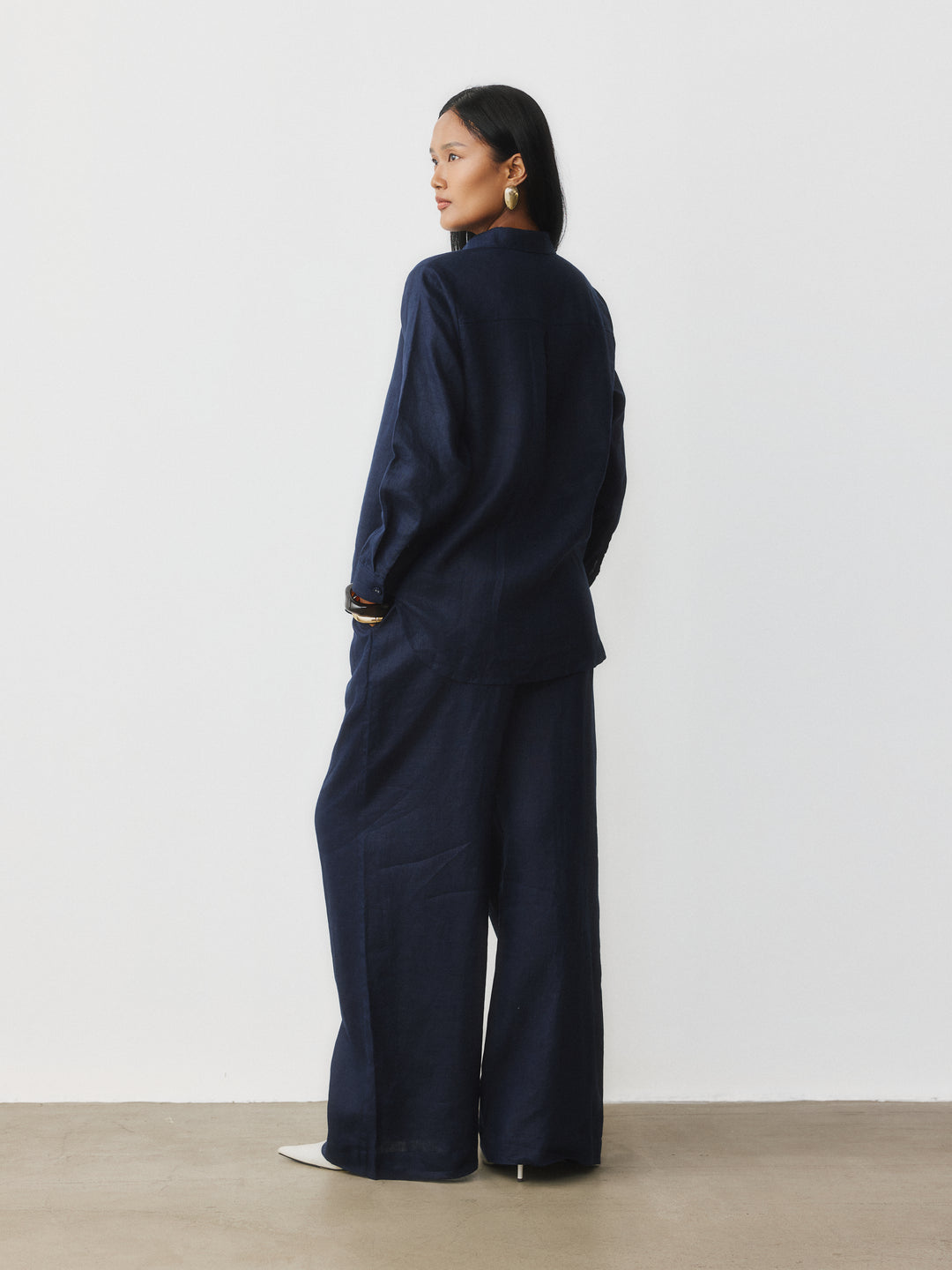Essential Relaxed Set